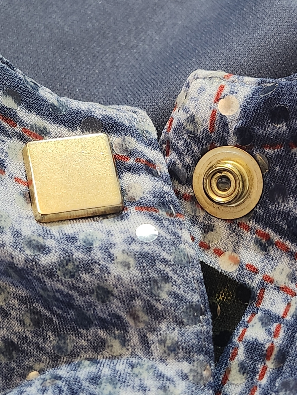 Joseph Ribkoff Bold Yellow Leopard & Denim Print Snap Button Top - Picture 7 of 12